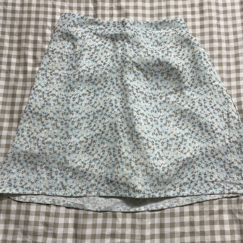 Floral mini skirt